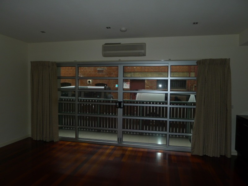 2/18 Tyrone Street, North Melbourne VIC 3051