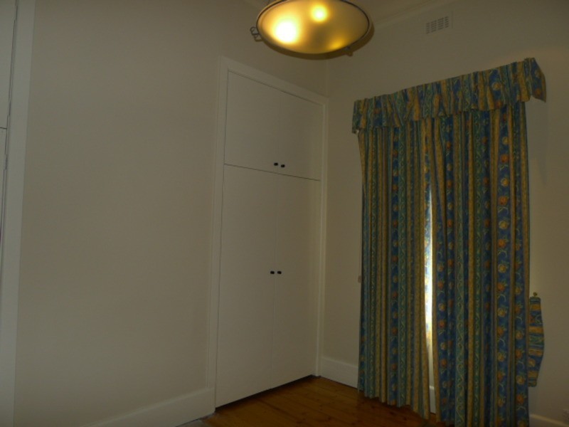 212 Moreland Road, Brunswick VIC 3056