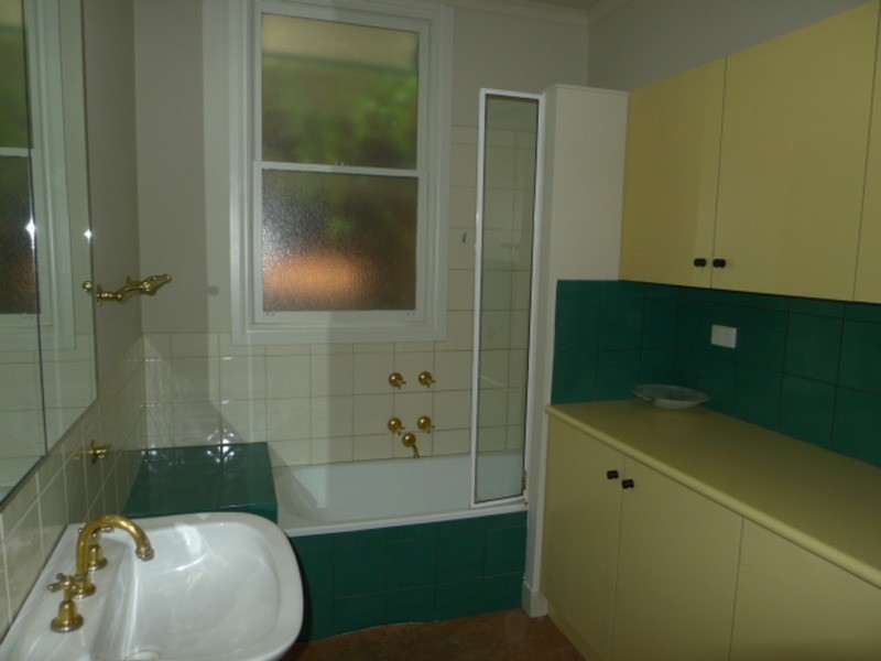 212 Moreland Road, Brunswick VIC 3056