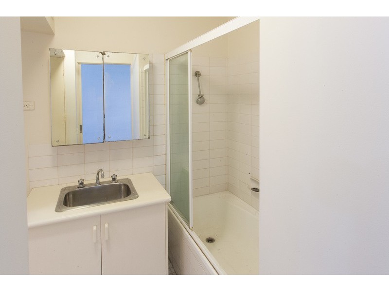 A4/335 Abbotsford  Street, North Melbourne VIC 3051