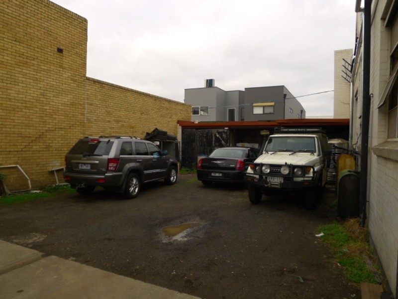 Rear/457 Barkly Street, Footscray VIC 3011