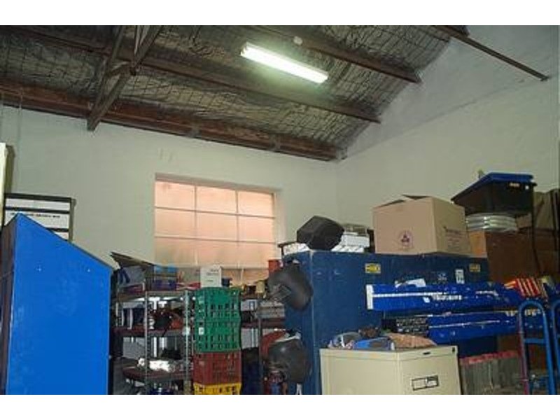 98 Munster Terrace, North Melbourne VIC 3051