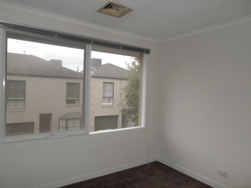 3/248 Dandenong Road, St Kilda East VIC 3183