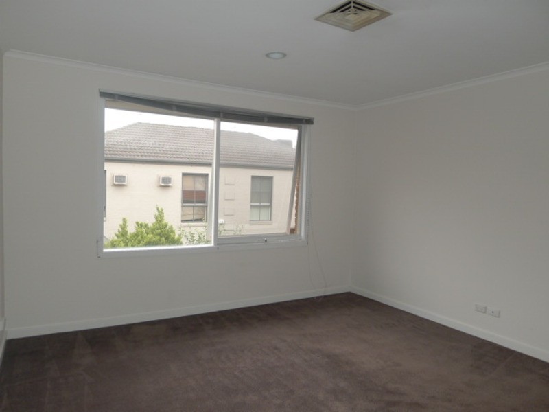 3/248 Dandenong Road, St Kilda East VIC 3183