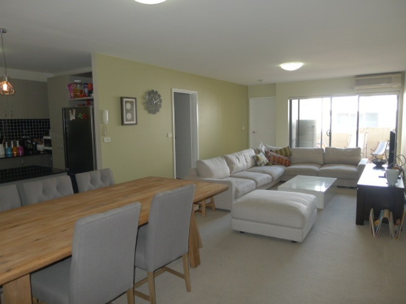 11/2A Baillie Street, North Melbourne VIC 3051