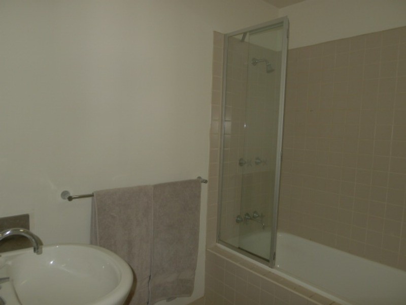 11/2A Baillie Street, North Melbourne VIC 3051