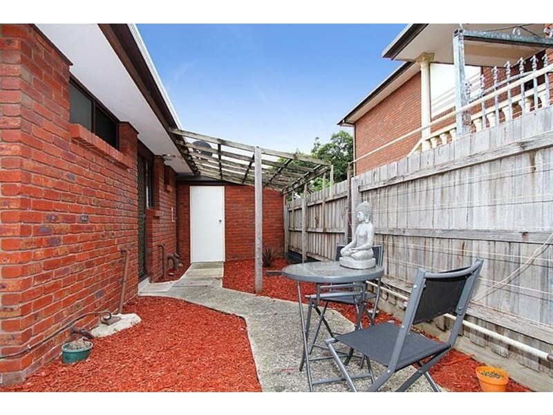 1/82-84 Rossmoyne Street, Thornbury VIC 3071
