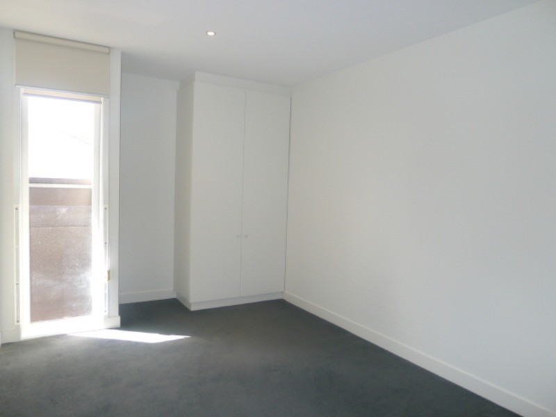 16 Little Elgin Street, Carlton VIC 3053