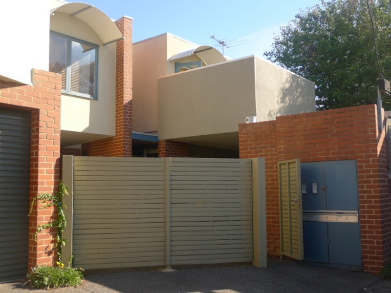 3/11 Austin  Place, West Melbourne VIC 3003