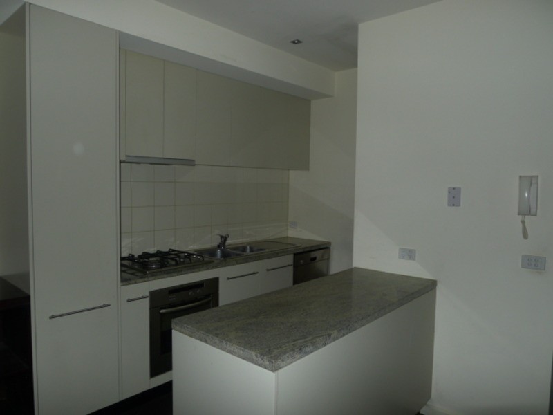 2/18 Tyrone Street, North Melbourne VIC 3051