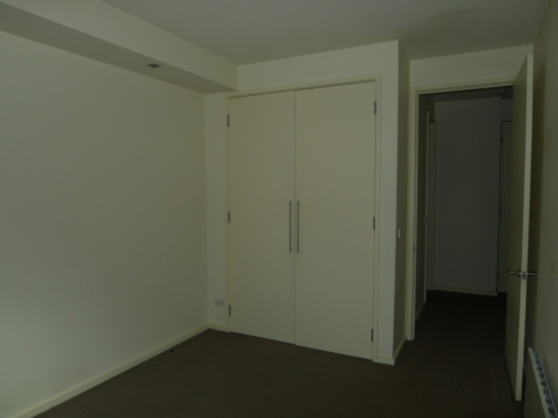 2/18 Tyrone Street, North Melbourne VIC 3051