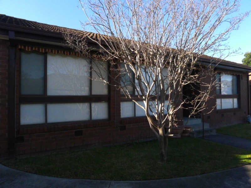 2/64 Woornack Road, Carnegie VIC 3163