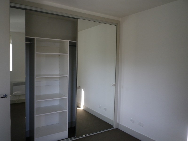 402/30 Wreckyn Street, North Melbourne VIC 3051