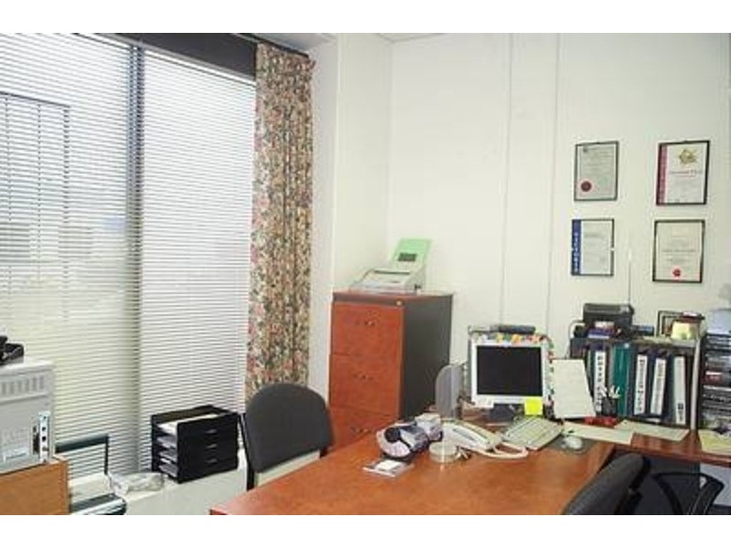 98 Munster Terrace, North Melbourne VIC 3051