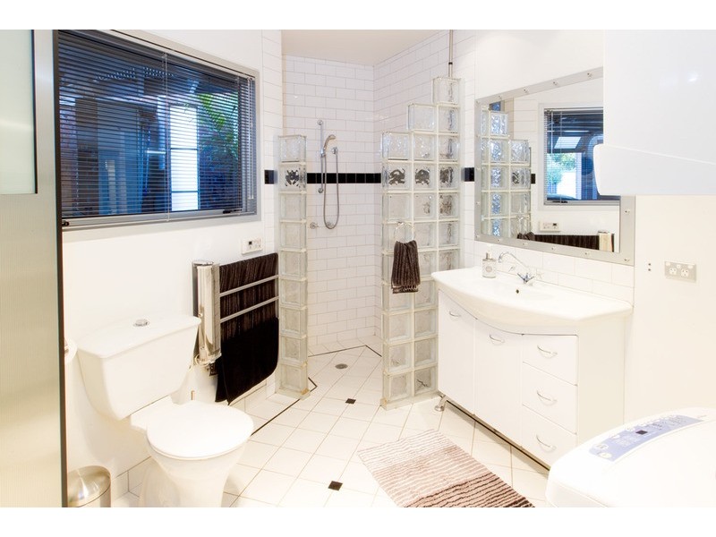 59 Jones Place, West Melbourne VIC 3003