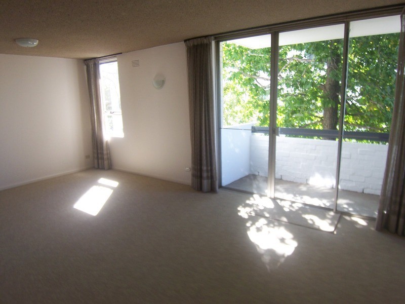 8/678 Lygon Street, Carlton North VIC 3054