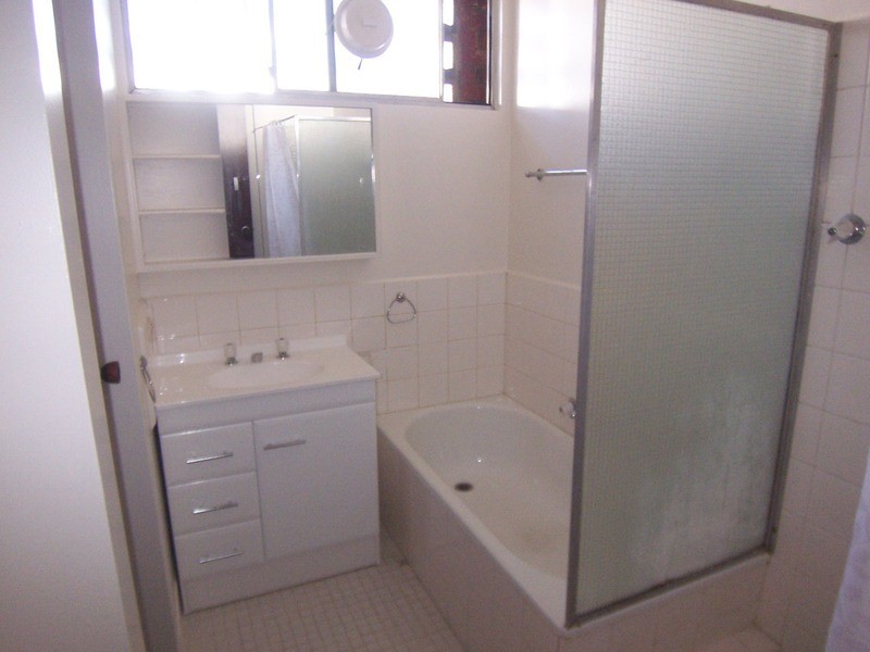 8/678 Lygon Street, Carlton North VIC 3054