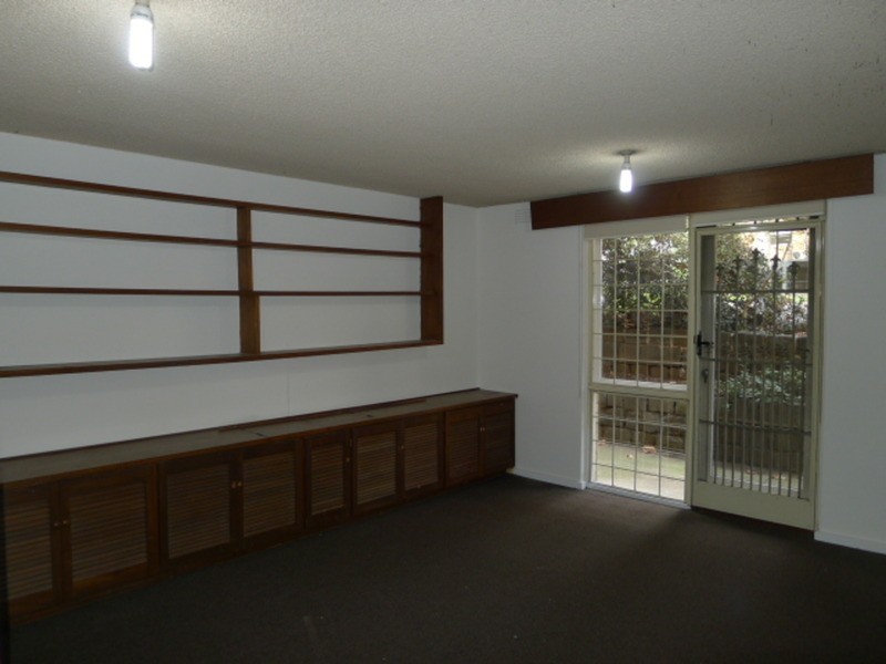 2/147 Curzon Street, North Melbourne VIC 3051