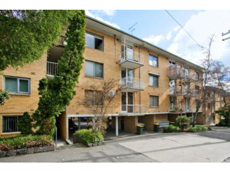 2/147 Curzon Street, North Melbourne VIC 3051