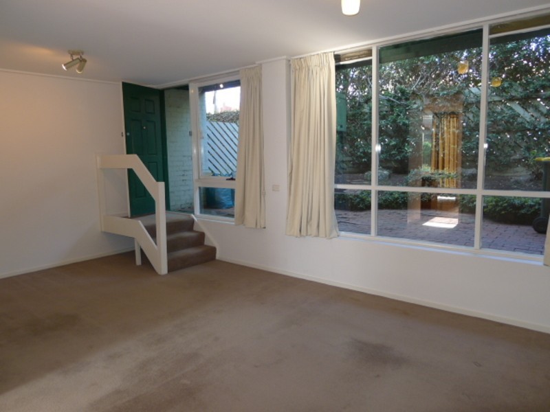 26 O’Shanassy Street, North Melbourne VIC 3051