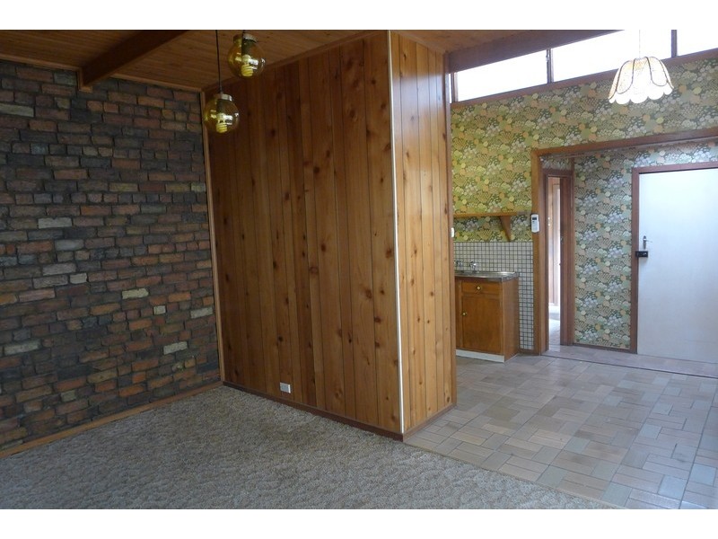 4 Bent Street, Kensington VIC 3031