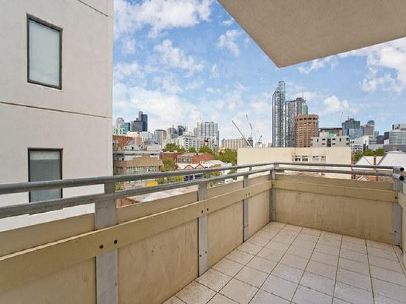 32/16-18 Barkly  Place, Carlton VIC 3053