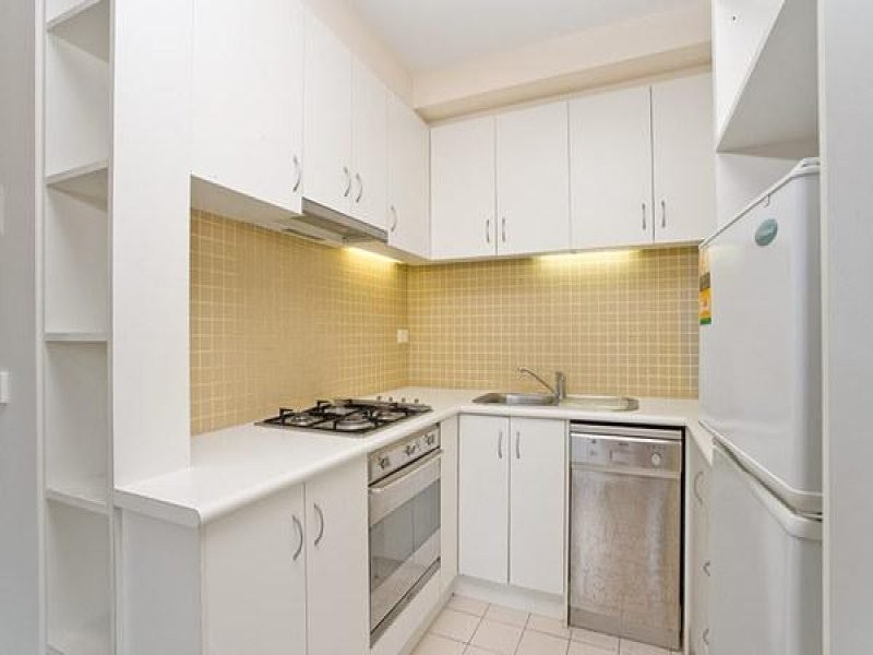 32/16-18 Barkly  Place, Carlton VIC 3053