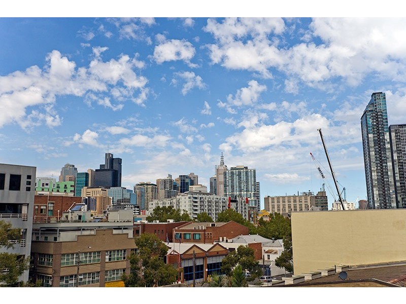 32/16-18 Barkly Place, Carlton VIC 3053