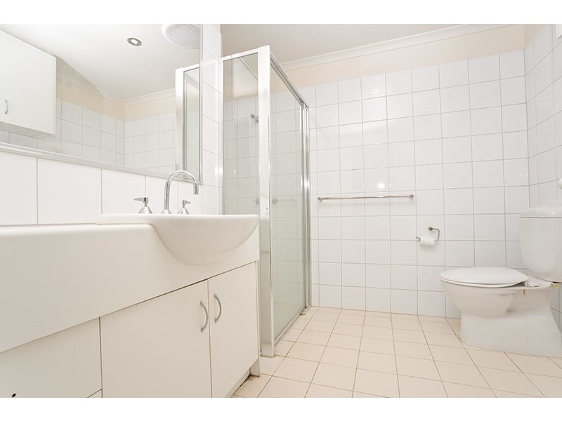 32/16-18 Barkly Place, Carlton VIC 3053