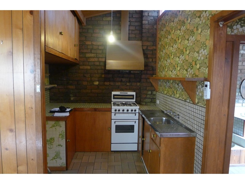 4 Bent Street, Kensington VIC 3031