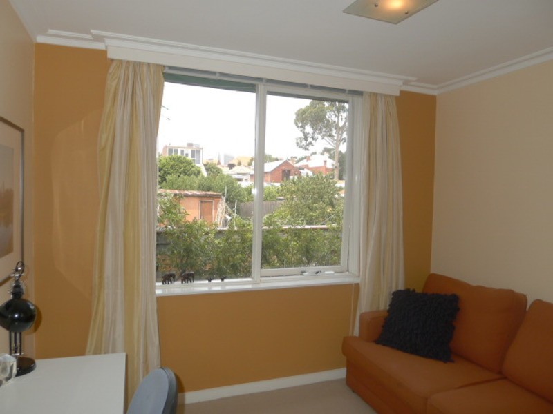 10/7 Curran Street, North Melbourne VIC 3051