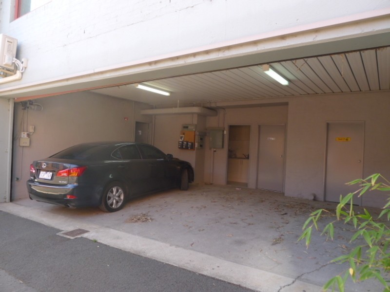 64 Harcourt Street, North Melbourne VIC 3051