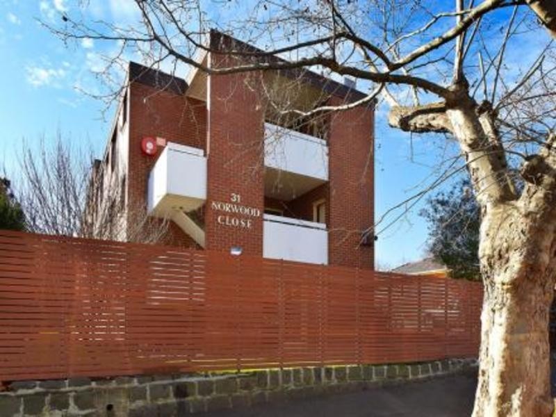 4/31-33 Norwood Street, Flemington VIC 3031