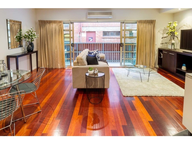 2/18 Tyrone Street, North Melbourne VIC 3051