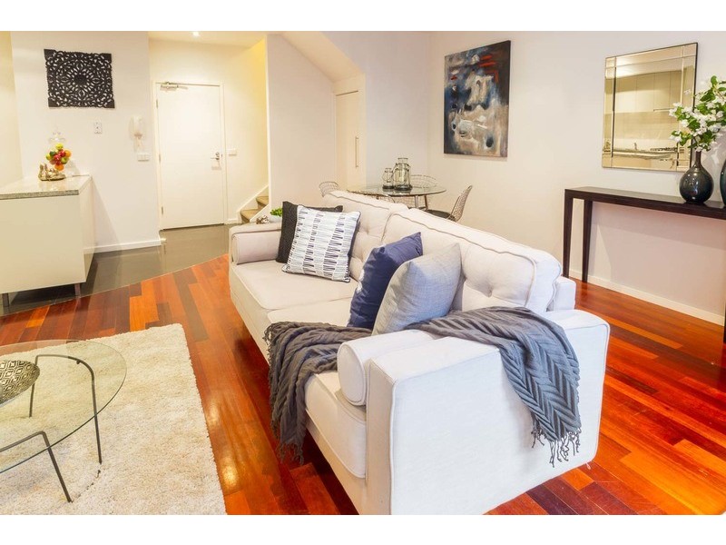 2/18 Tyrone Street, North Melbourne VIC 3051