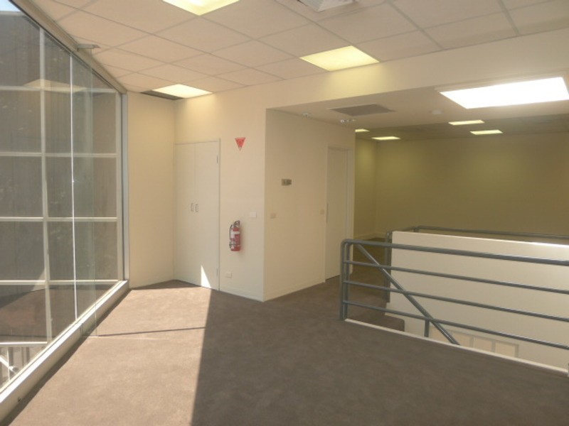 2/233 Cardigan Street, Carlton VIC 3053