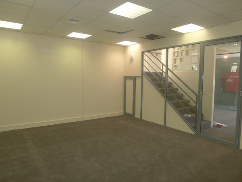 2/233 Cardigan Street, Carlton VIC 3053