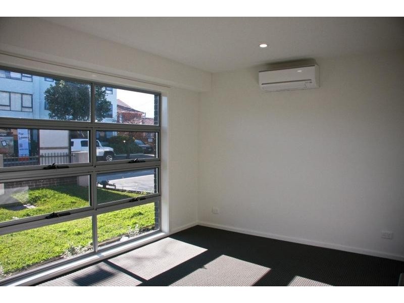 6/33 Sandown Road, Ascot Vale VIC 3032