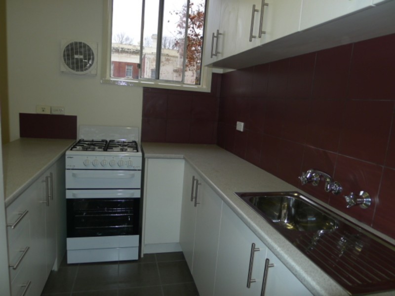 4/31 Norwood Street, Flemington VIC 3031