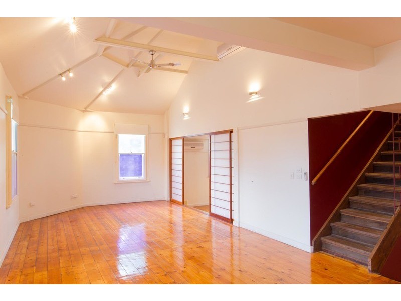 2/66 Curzon Street, North Melbourne VIC 3051