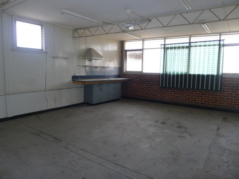 Rear/457 Barkly Street, Footscray VIC 3011