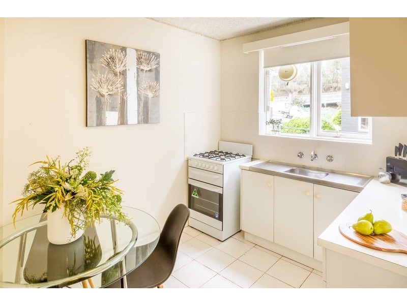 4/10 Lennon Street, Parkville VIC 3052