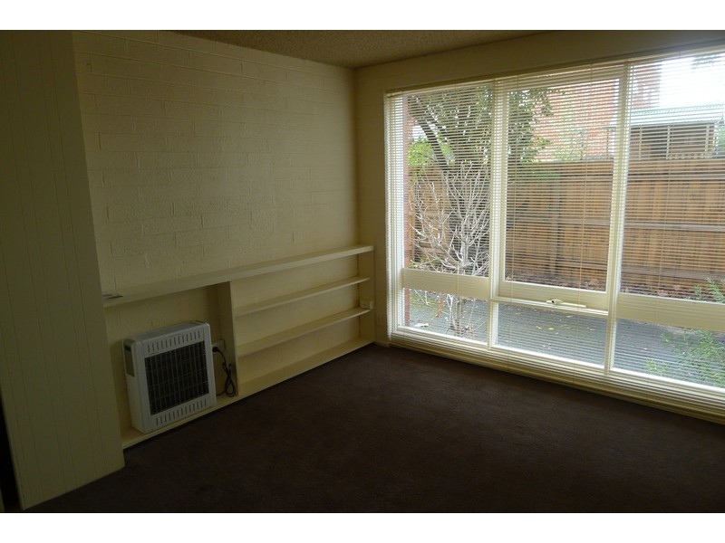 12/48 Farnham Street, Flemington VIC 3031