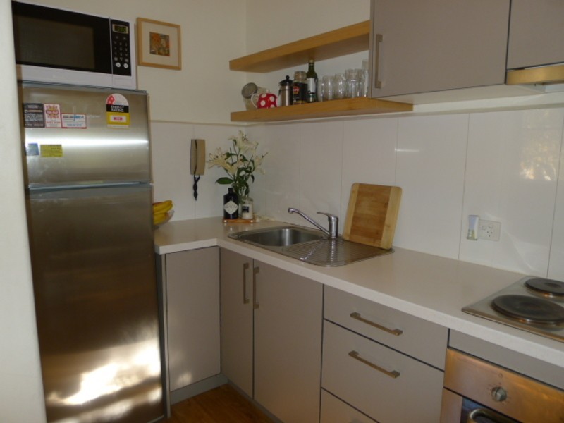 5/18 Pine Avenue, Elwood VIC 3184