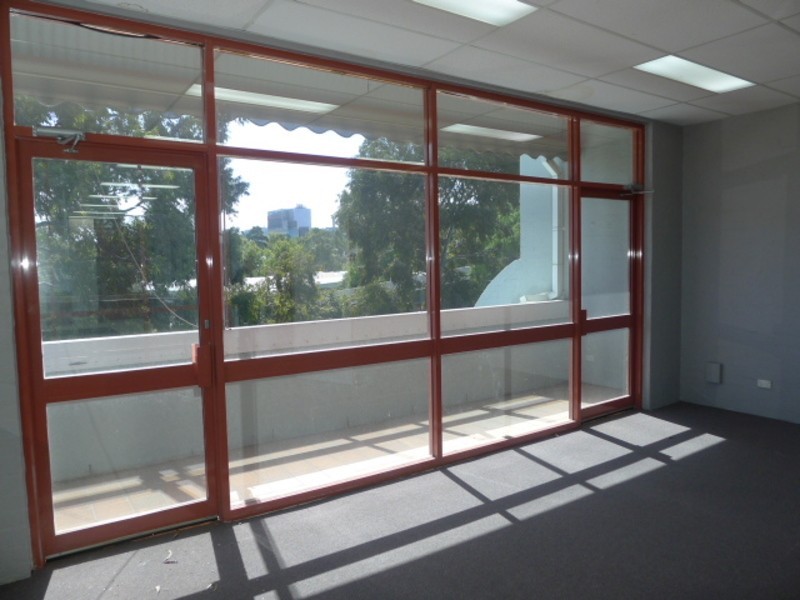 2F/64 Harcourt Street, North Melbourne VIC 3051