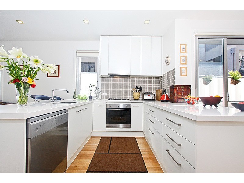 1/12 Lancashire Lane, North Melbourne VIC 3051