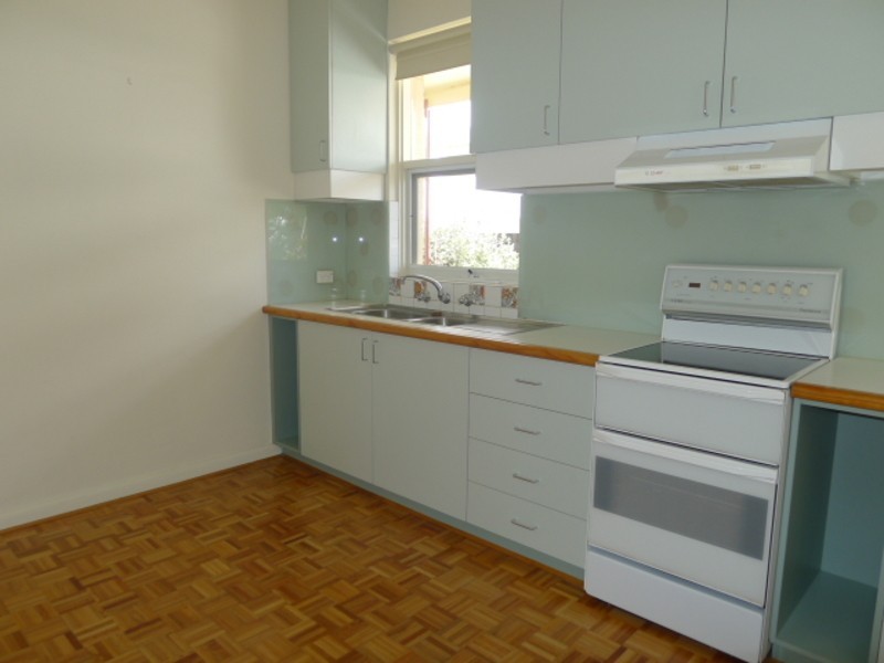 18/311 Royal Parade, Parkville VIC 3052