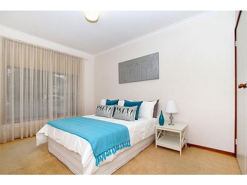 1/82-84 Rossmoyne Street, Thornbury VIC 3071