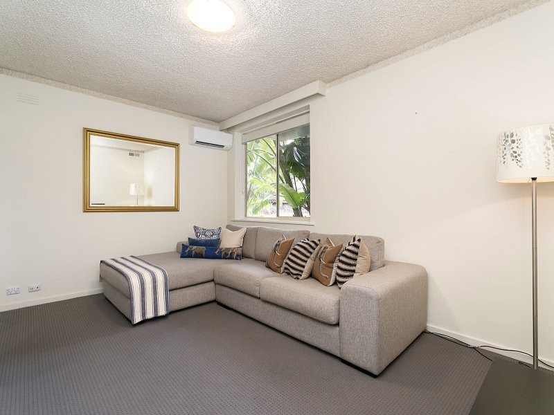 1/22 Donald Avenue, Essendon VIC 3040