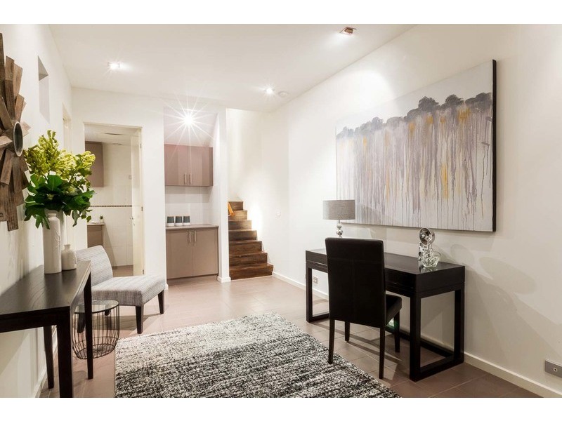 2A Raglan Street, North Melbourne VIC 3051